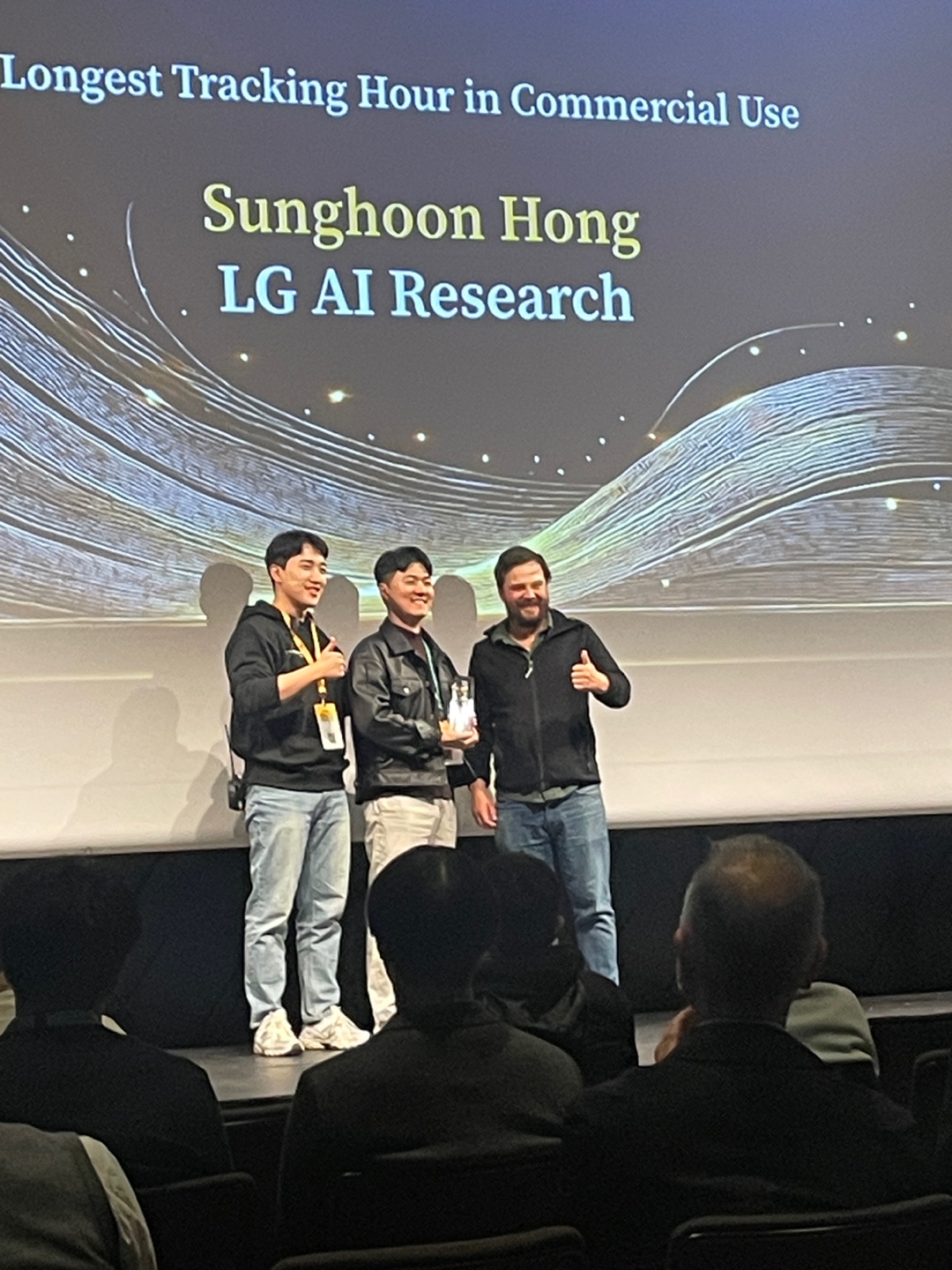 Receiving the Longest Tracking Hour in Commercial Use award at W&B Fully Connected Tokyo 2025